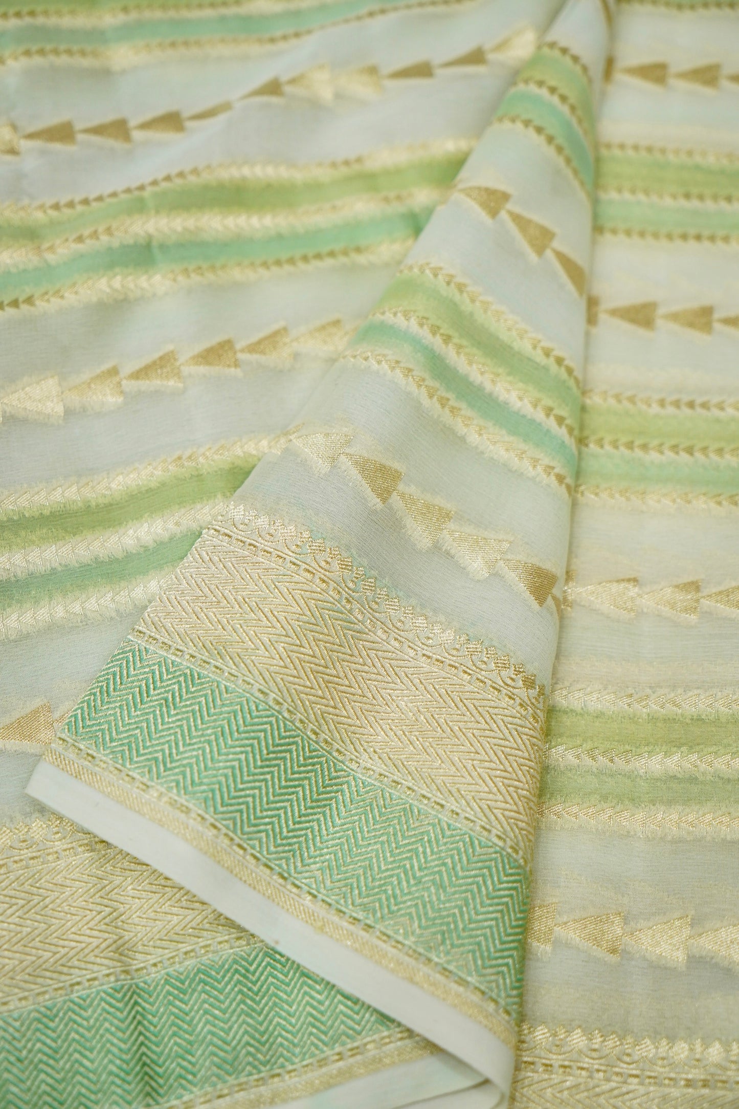 Pure Banarasi Khaddi Georgette Saree with Rangkat Design