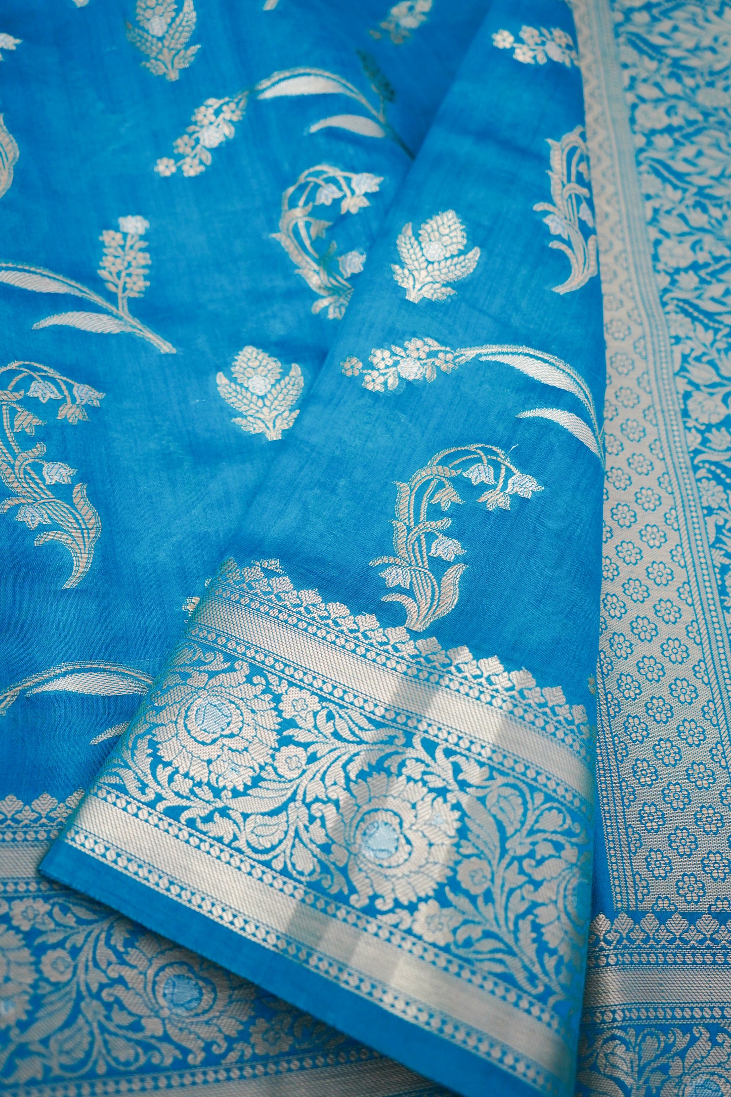 Pure Sky-Blue Chinya Katan Silk Jaal Weaving Saree
