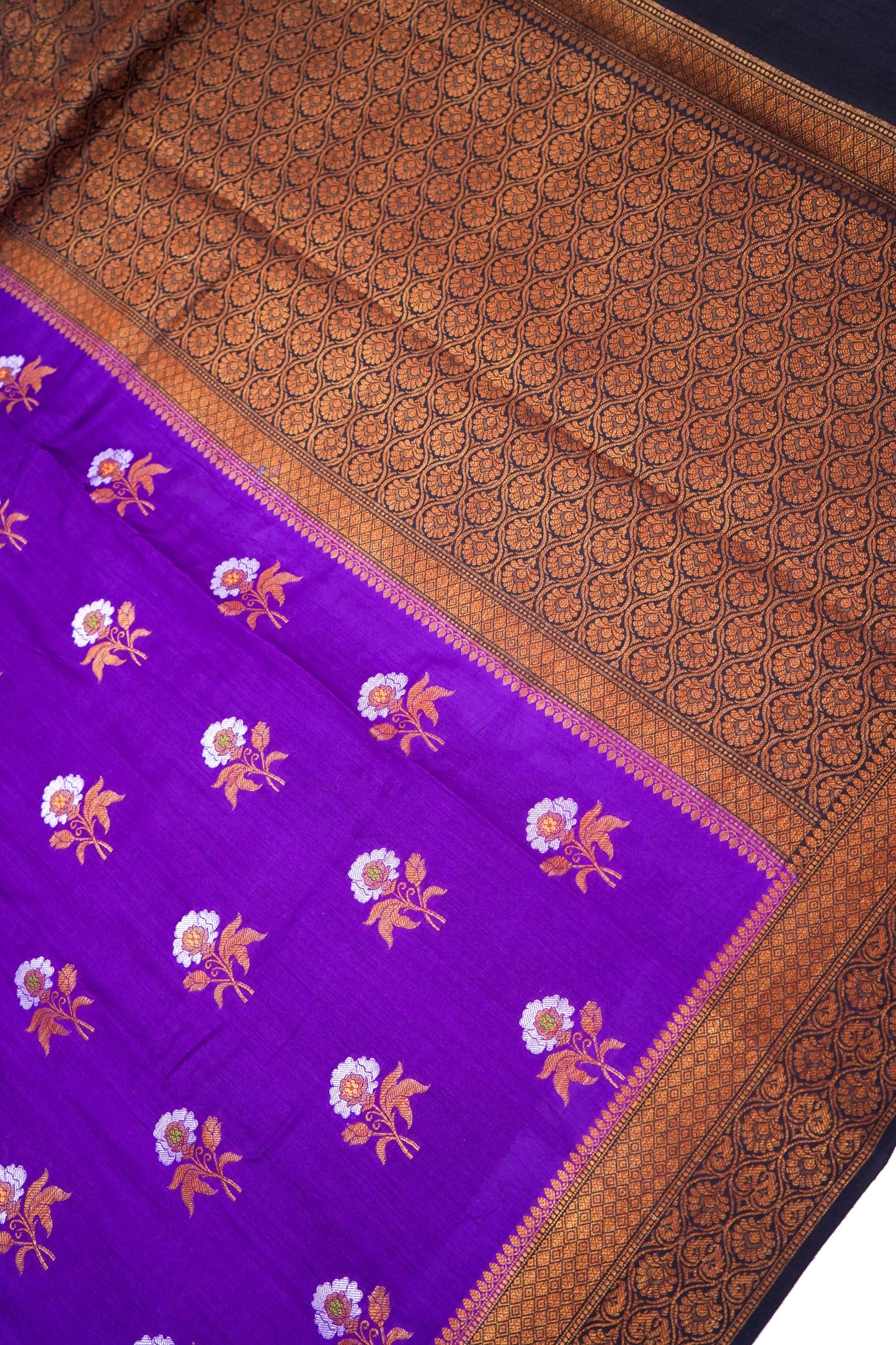 Purple Banarasi Munga Silk Saree with Rupa Sona Kadhiyaal