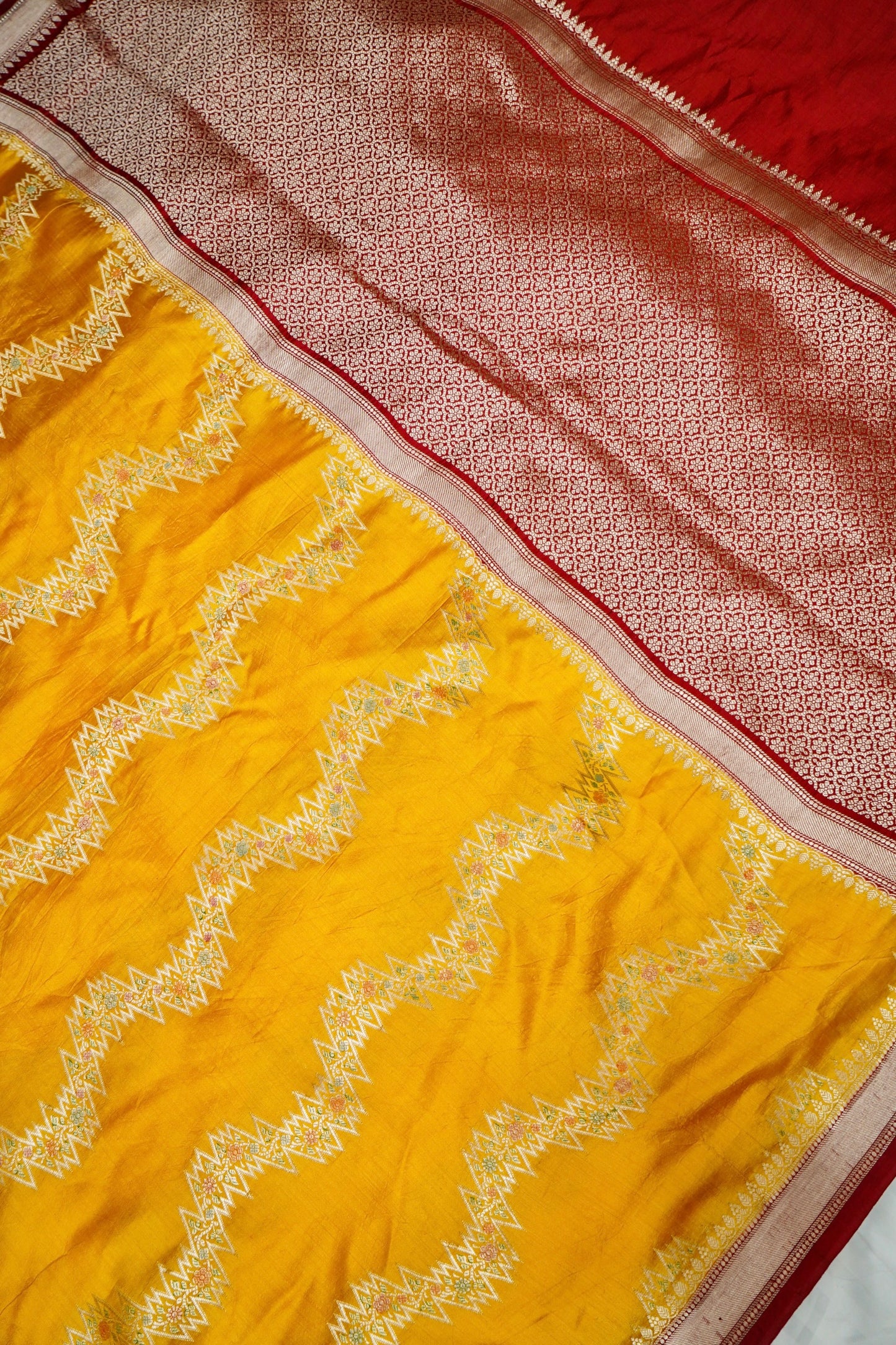 Designer Chinya Silk Banarasi Saree with Aada Jaal Weaving