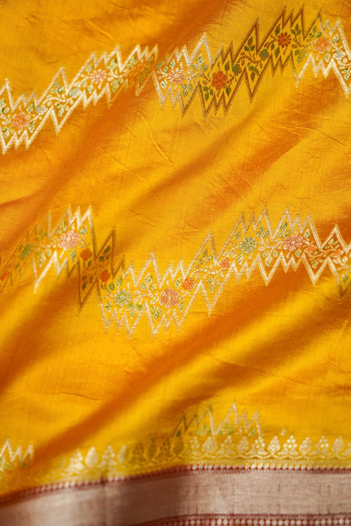 Designer Chinya Silk Banarasi Saree with Aada Jaal Weaving