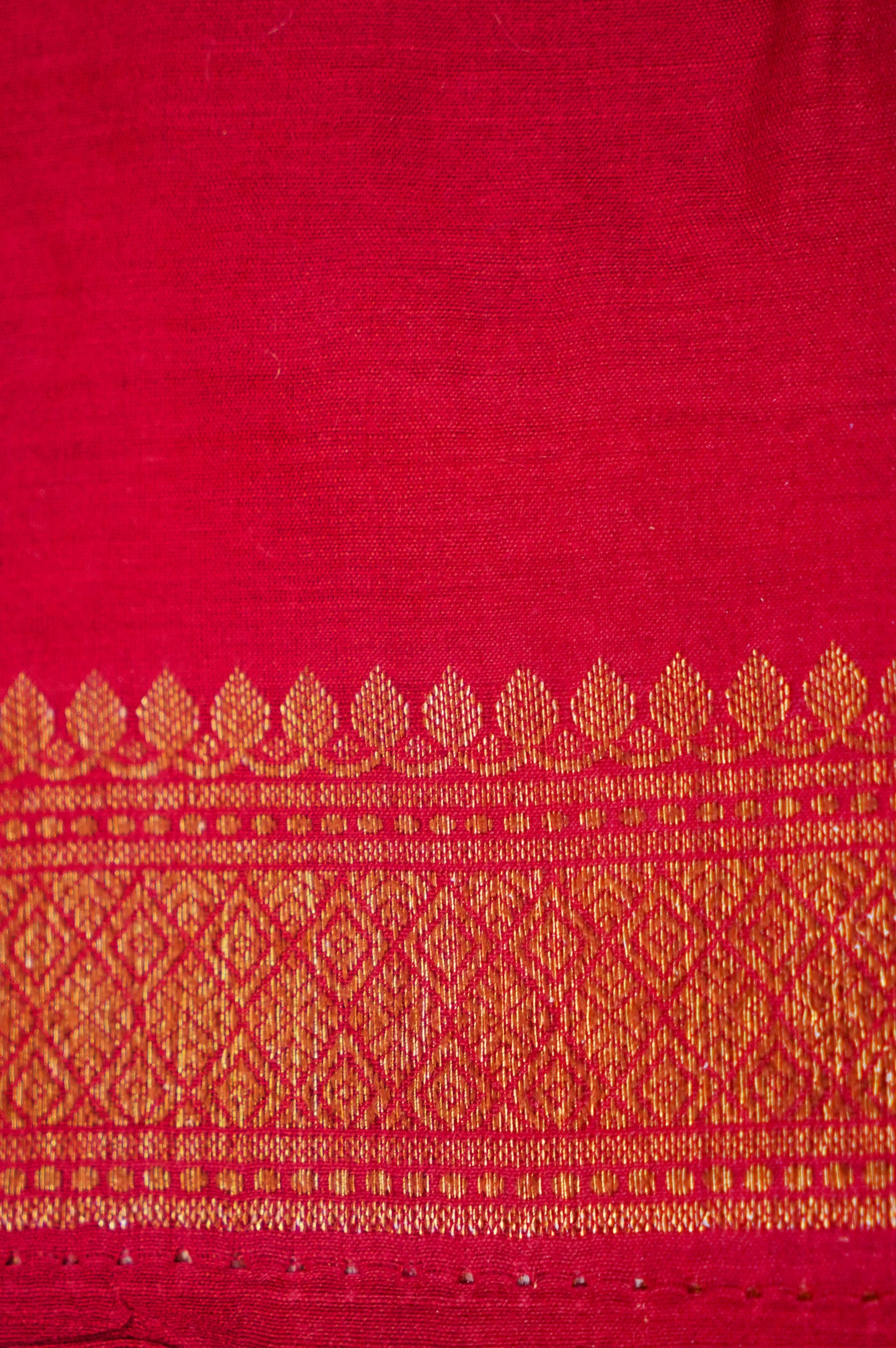 Pure Banarasi Munga Silk Rupa Sona Kadhiyaal Border Saree
