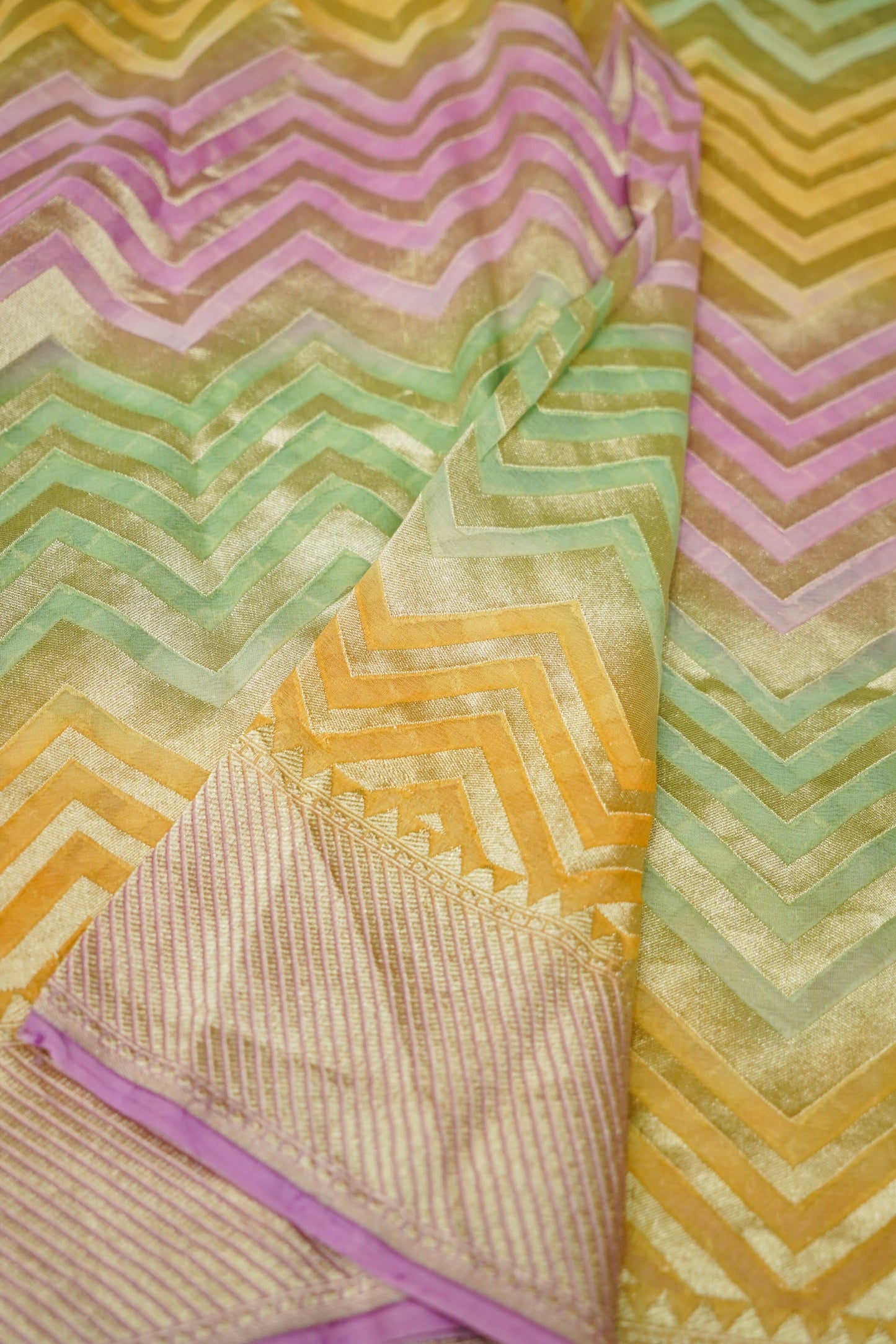 Pure Banarasi Khaddi Georgette Saree with Rangkat Design