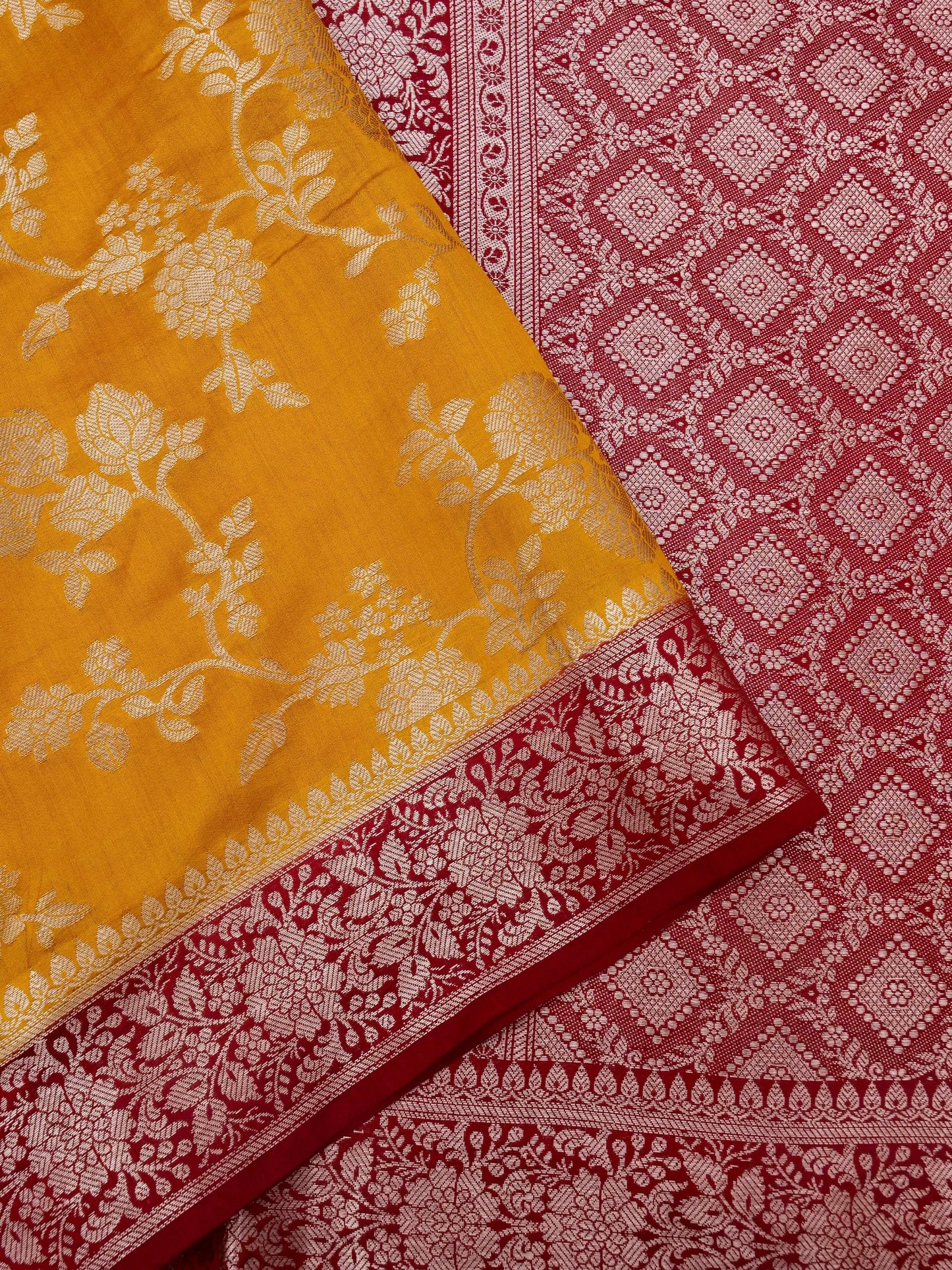 Pure Munga Silk Saree with Tilfi Weaving Jaal And Antique Zari