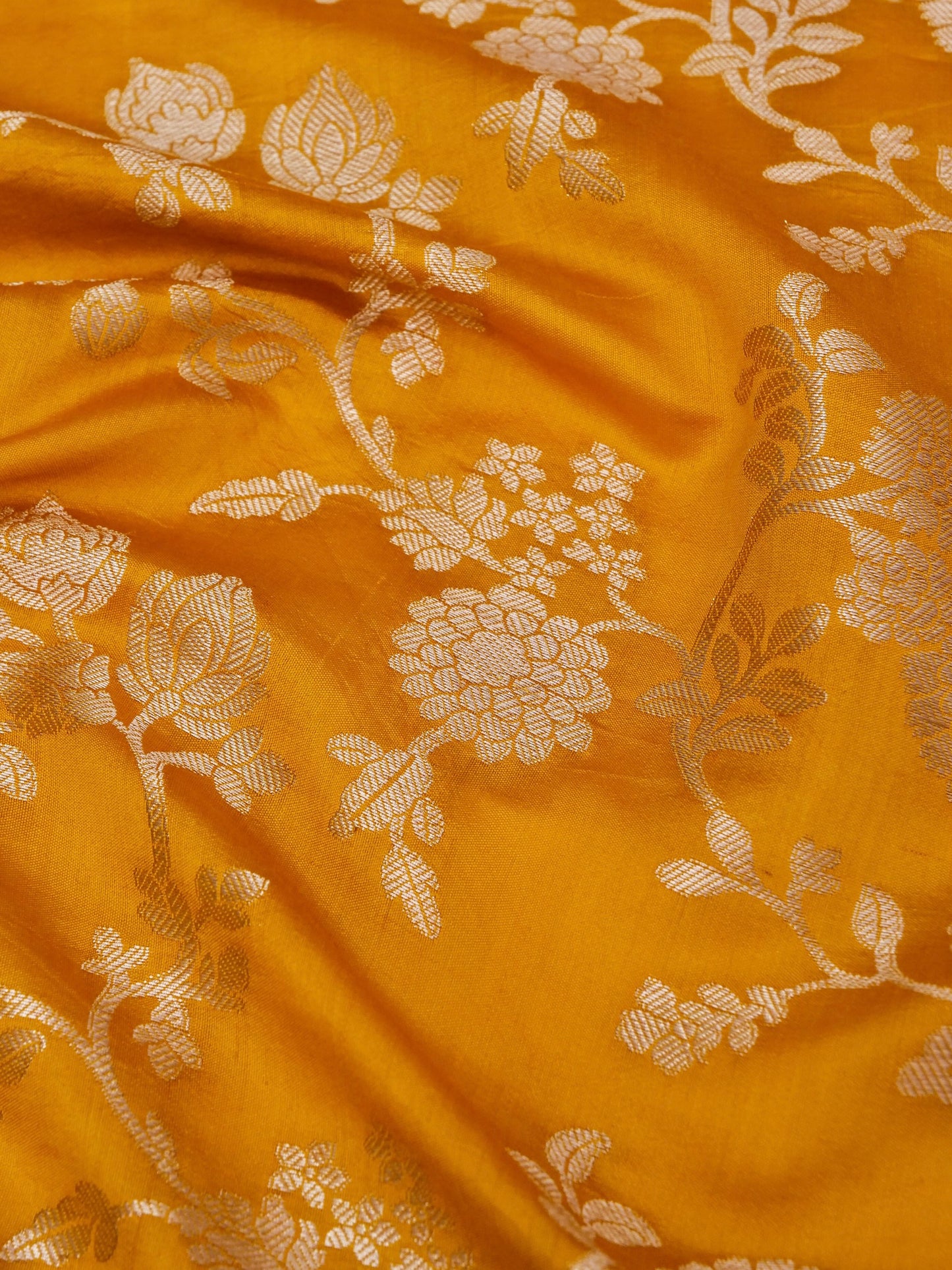 Pure Munga Silk Saree with Tilfi Weaving Jaal And Antique Zari