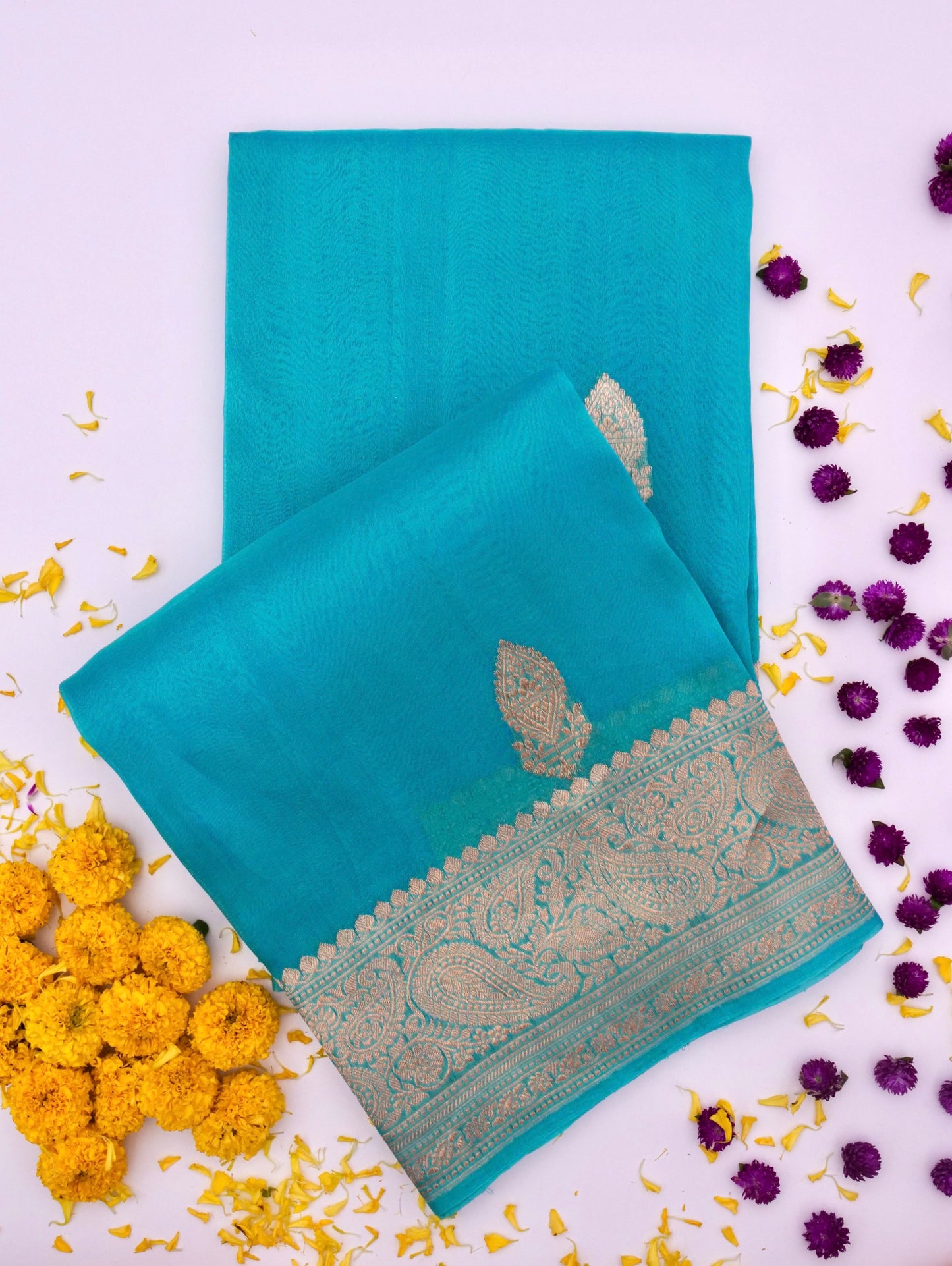 Handloom Banarasi Pure Kora Organza Saree with Kadhwa Buti By Kalakari