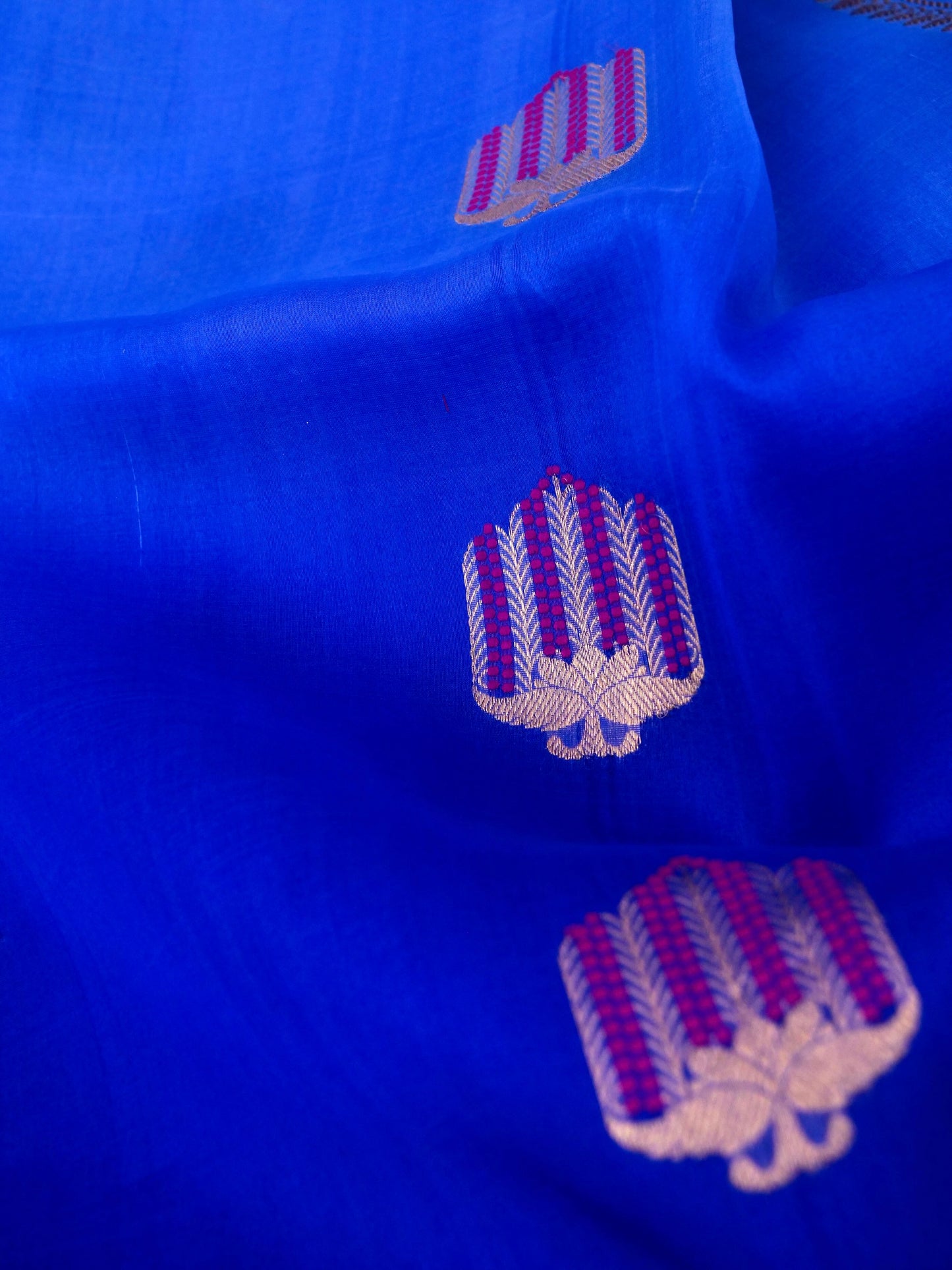 Banarasi Kora Organza Saree with Kadhwa Buti in Ombre Shade