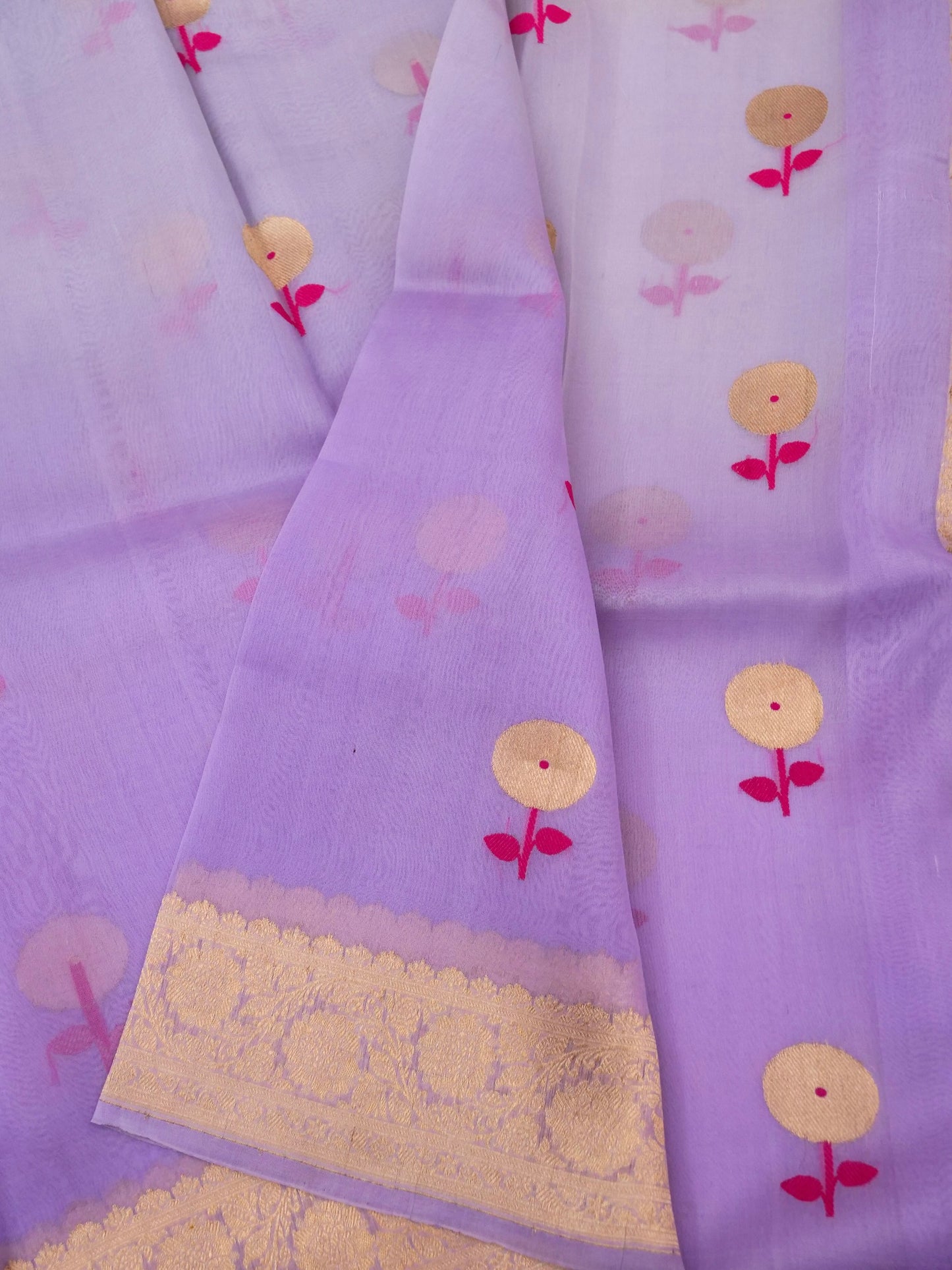 Banarasi Kora Organza Saree with Kadhwa Buti in Dual Ombre Shade
