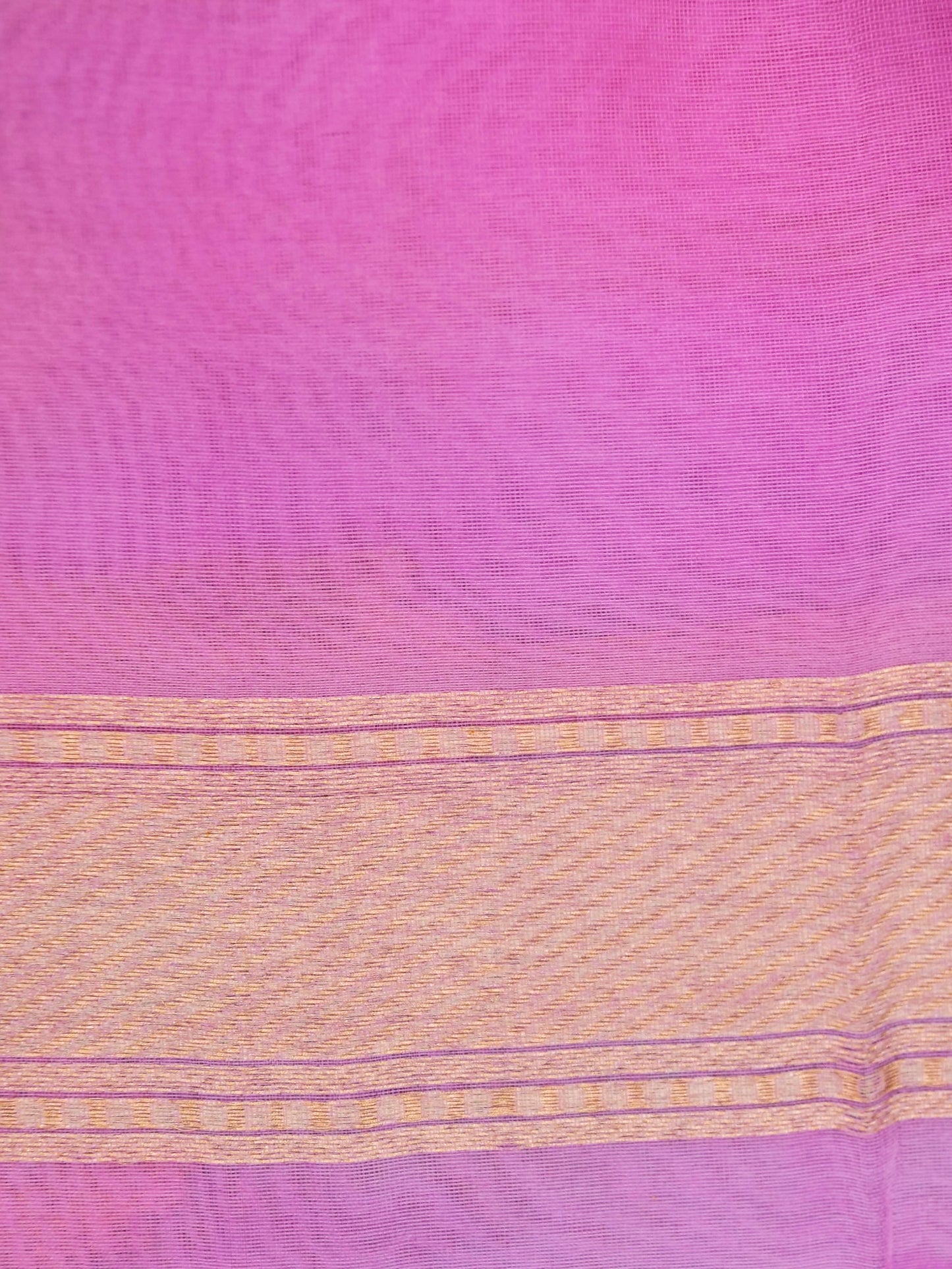 Handloom Banarasi Kora Organza Saree with Kadhwa Buti Weaving