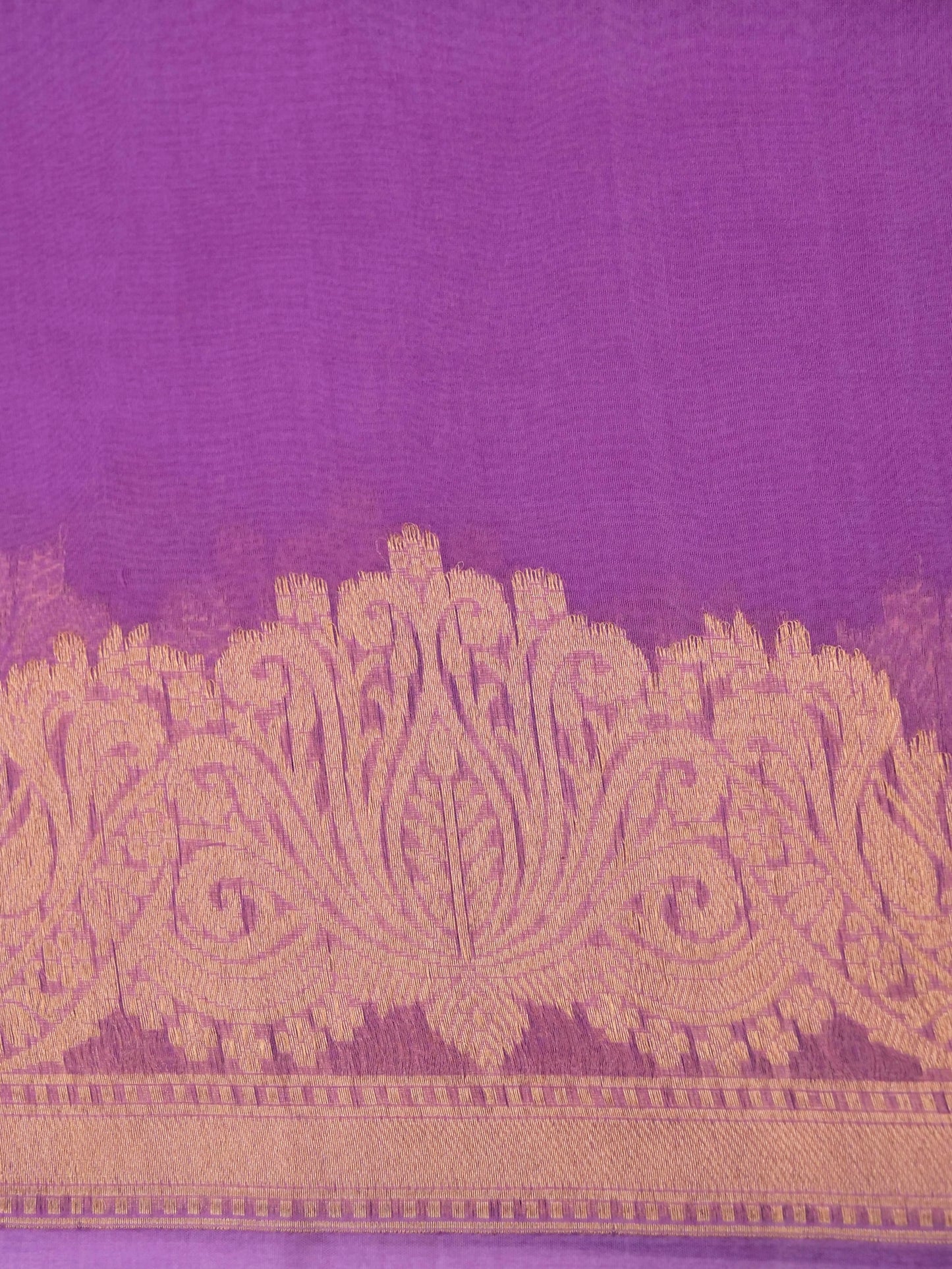 Handloom Banarasi Pure Kora Organza Saree with Kadhwa Buti Weaving