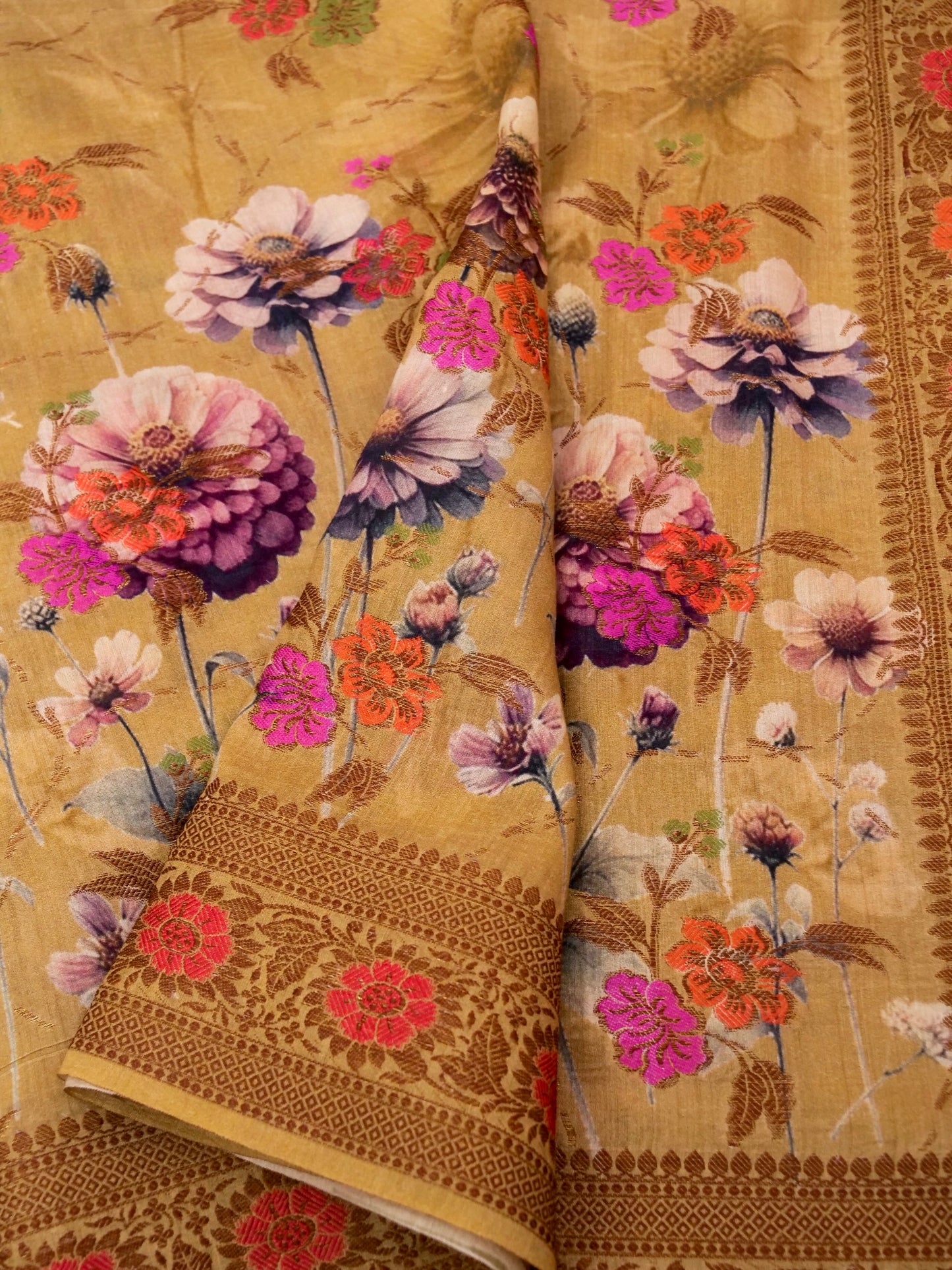 Pure Munga Silk Floral Saree with Zari Border and Blouse