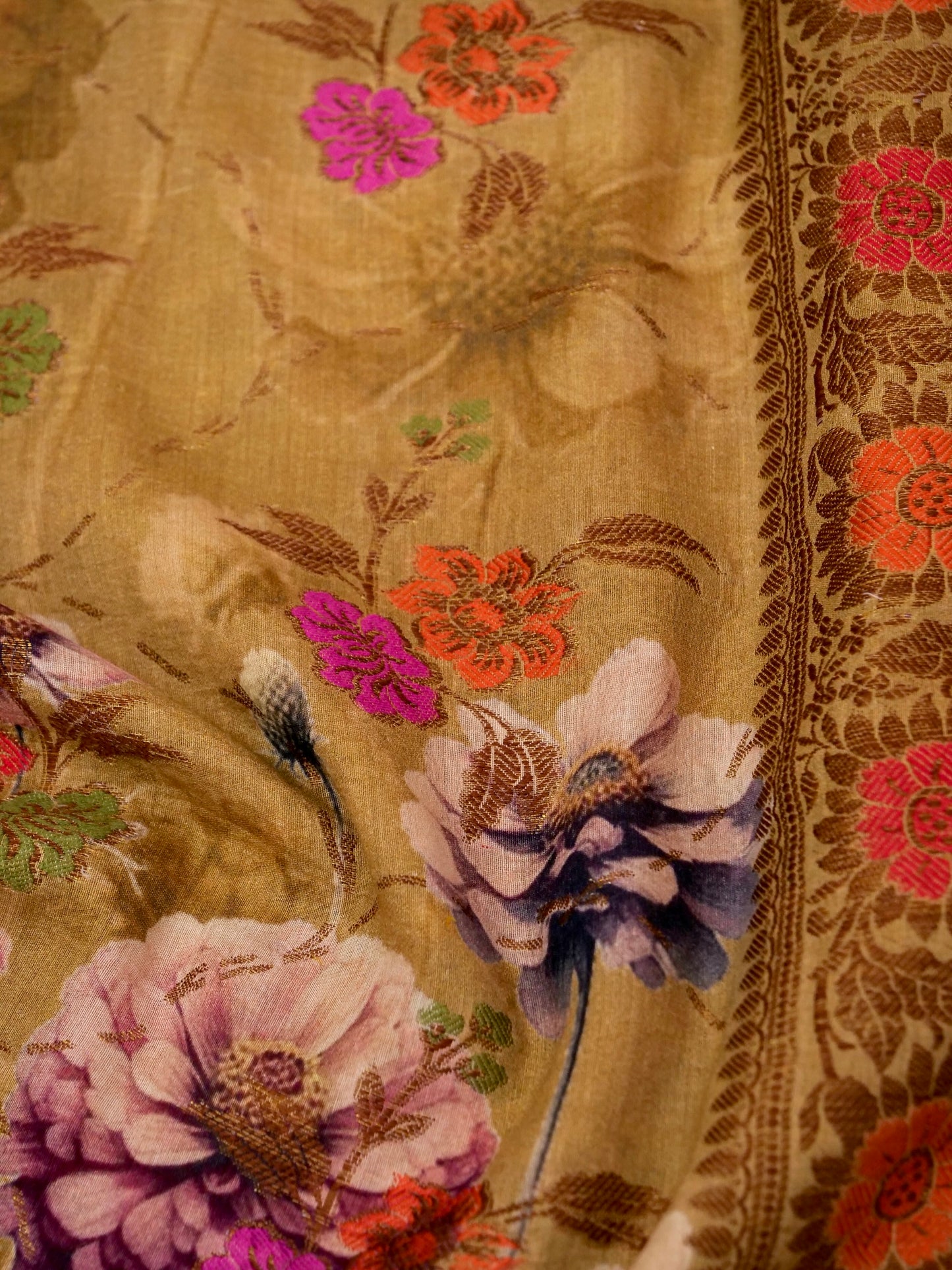 Pure Munga Silk Floral Saree with Zari Border and Blouse