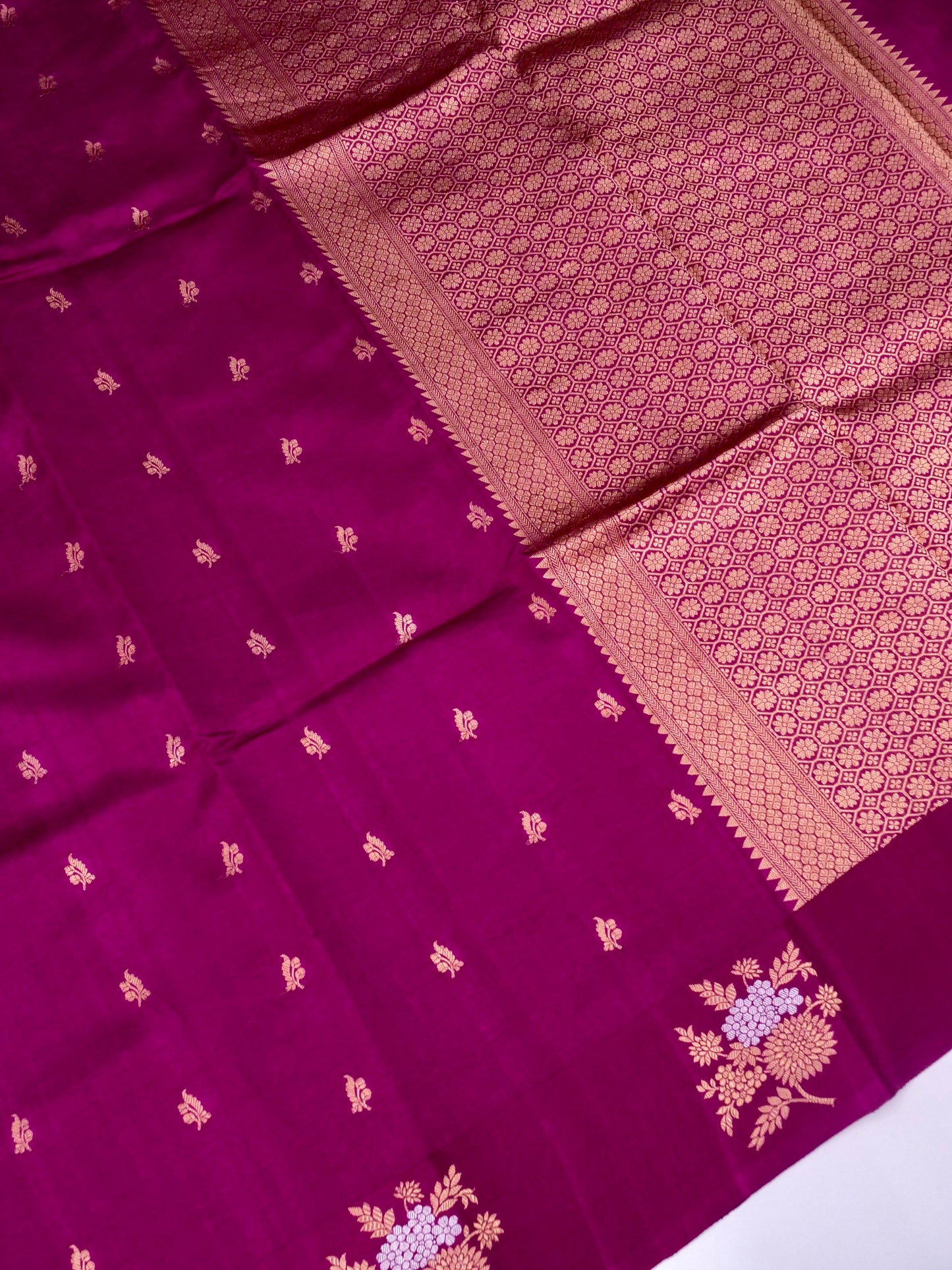 Pure Banarasi R Mango Katan Silk Saree with Kadhwa Buti