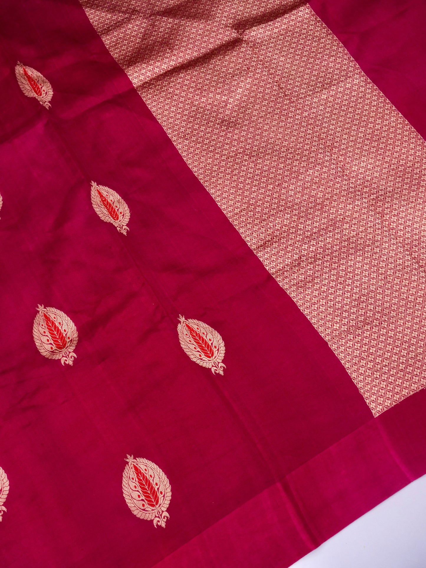 Pure Maroon Banarasi Mango Katan Silk Saree with Kadhwa Buti