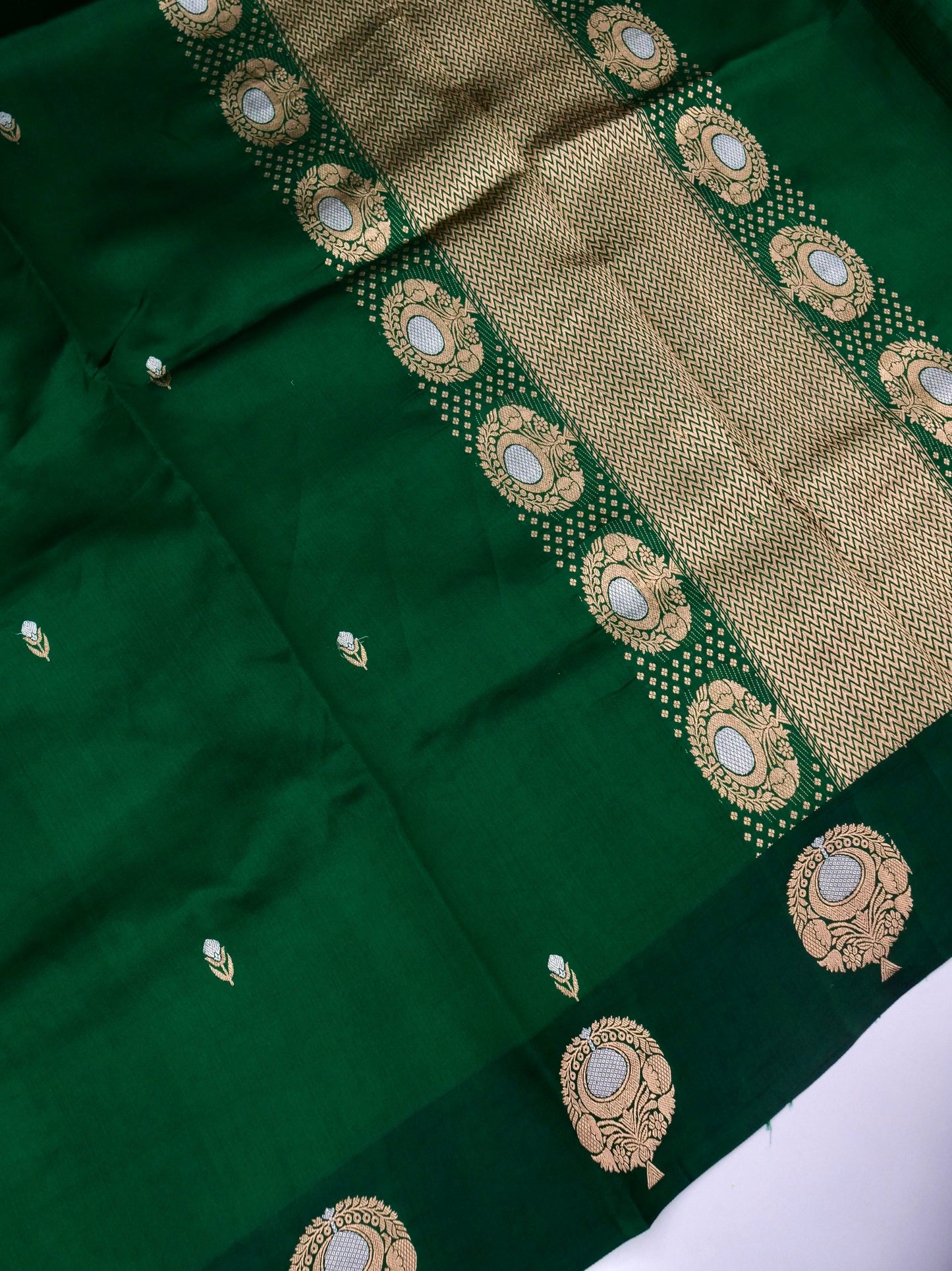 Pure Green Banarasi Mango Katan Silk Saree with Kadhwa Buti