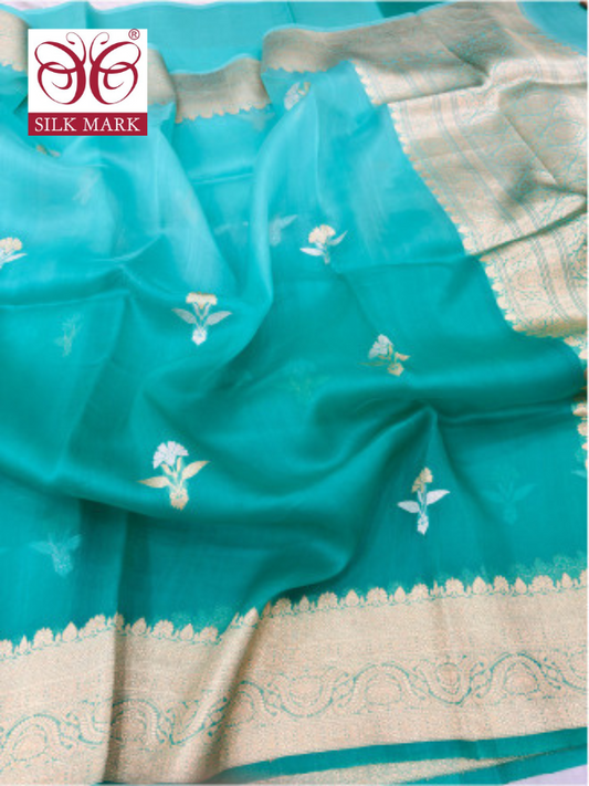 Handwoven Banarasi Kora Organza Saree with Kadhwa Buta