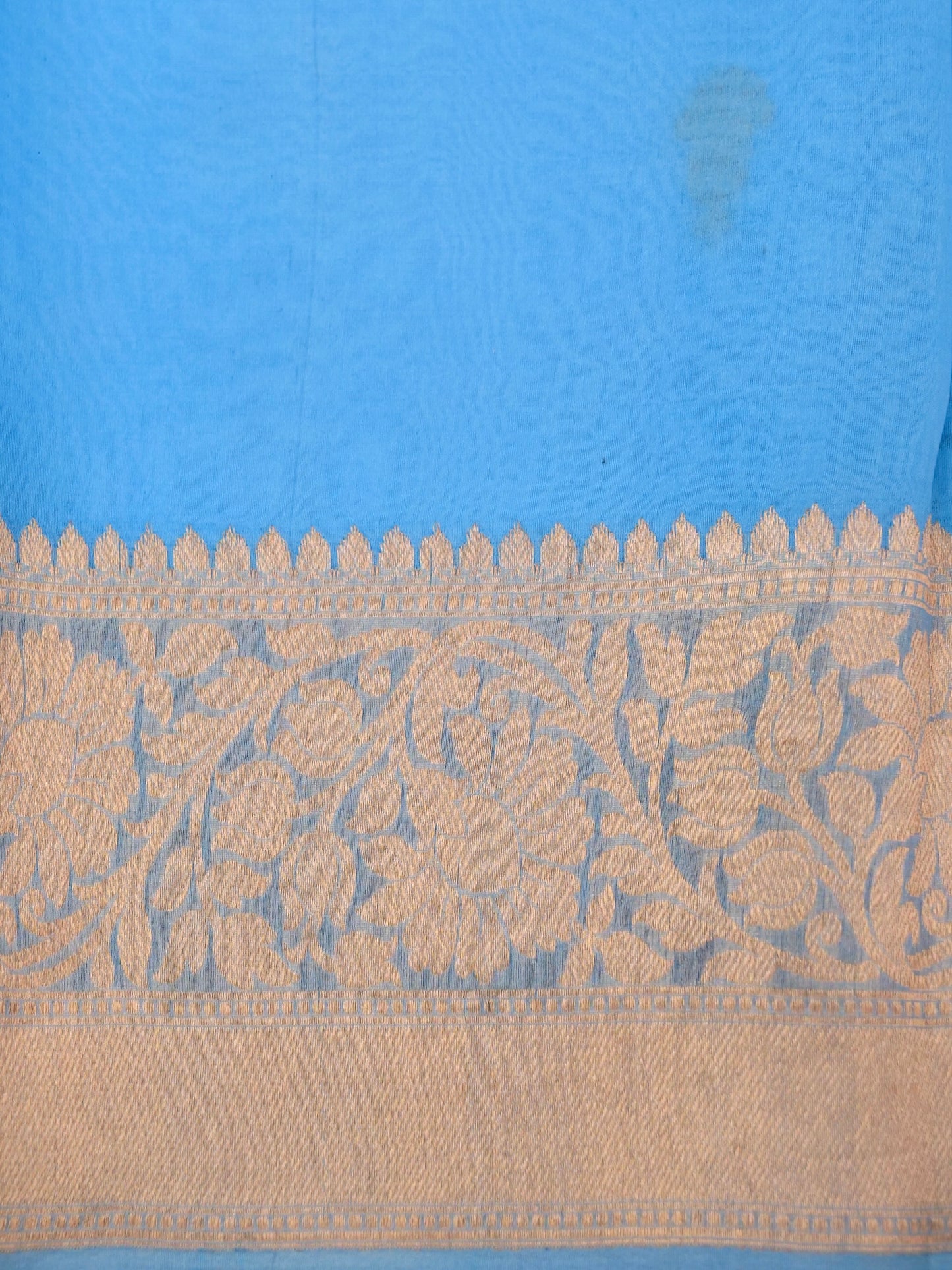 Handloom Banarasi Pure Kora Organza Saree with Kadhwa Buti Weaving